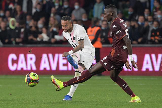 梅西即将告别国家队，阿根廷网红号召球迷致敬