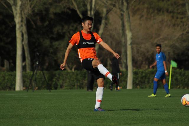 雄鹿将重心转向年轻球员的培养，韦尔几乎不可能被交易